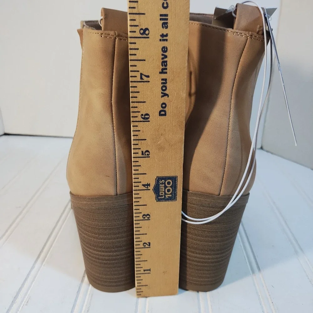 Universal Thread Whitney Ankle Boots Pointed Toe Block Heel Zip Tan Women 11 New